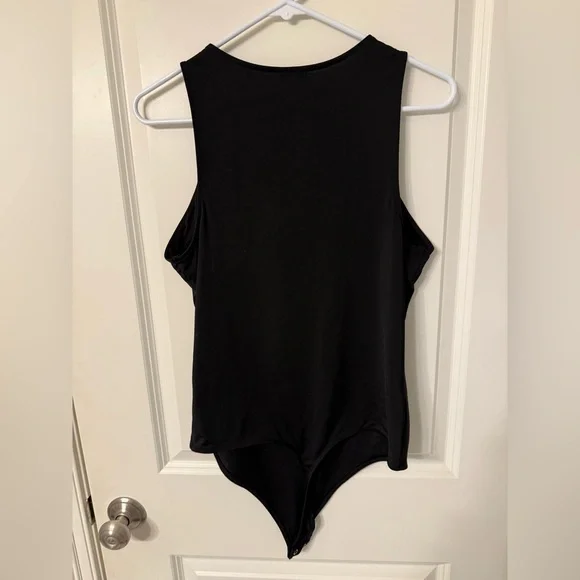 Nwot EXPRESS Body Contour Chest Cutout Black Bodysuit - Picture 4 of 4